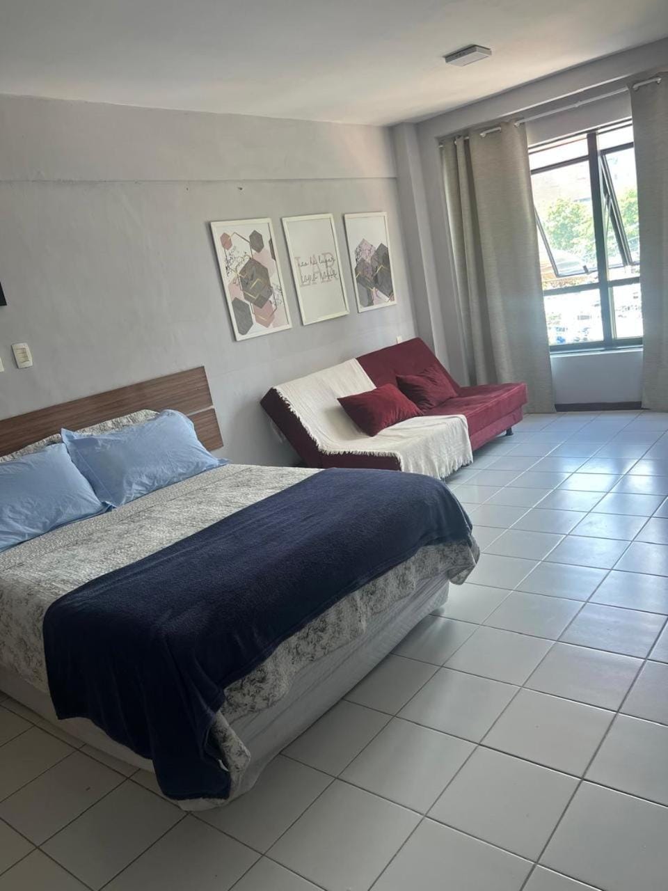 Apto com piscina e garagem para até 04 hóspedes perto SSA Shopping Apartment in Salvador