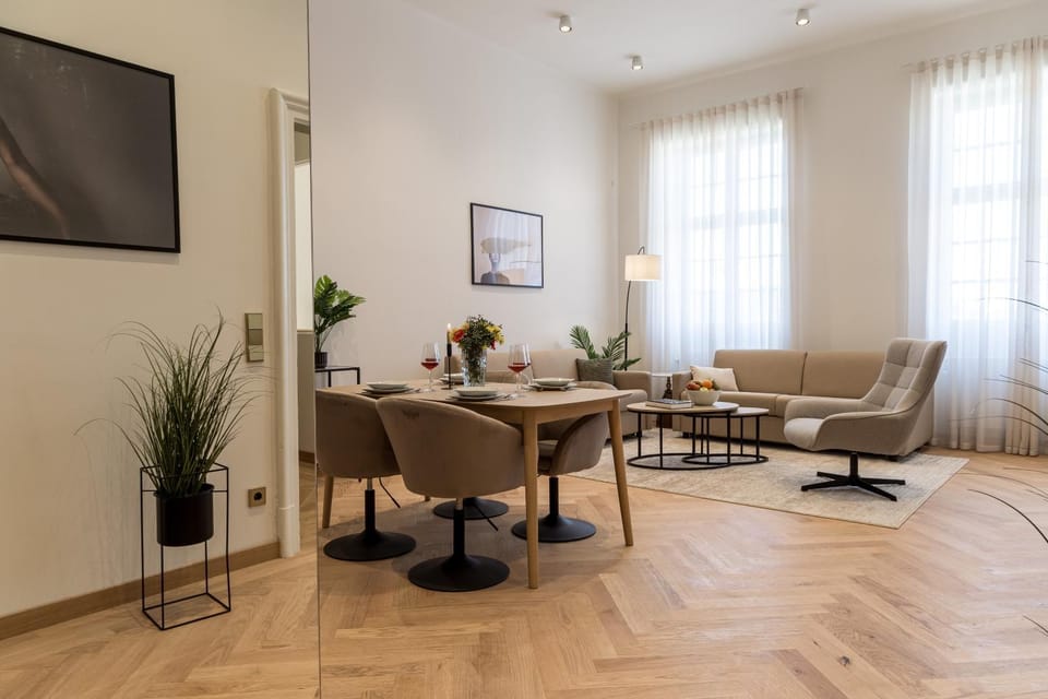 Living room, Seating area, Dining area