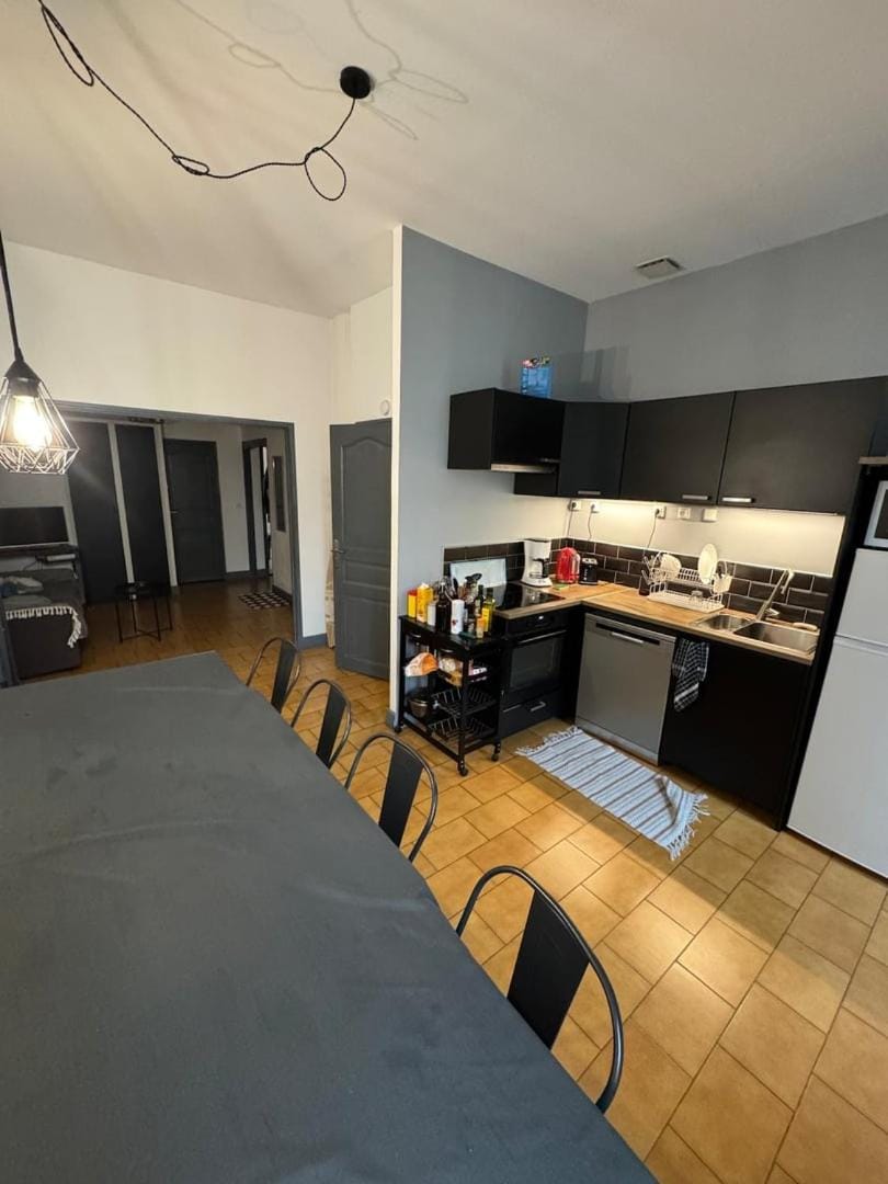 La Joliette - proche de la gare et du vieux port Apartment in Marseille