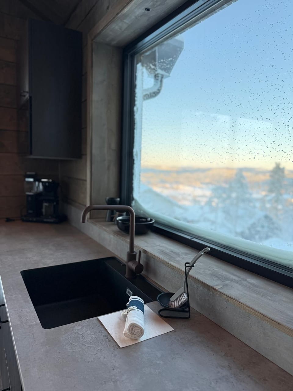 Mountain view, kitchen