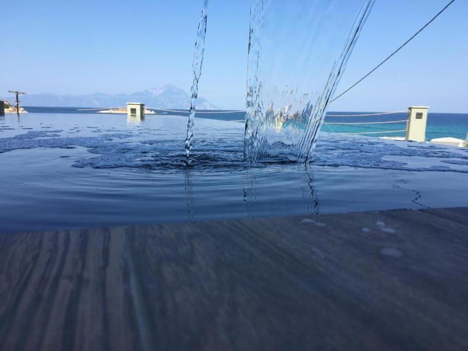 The Diamond of Kriaritsi private pools & hydromassage House in Halkidiki