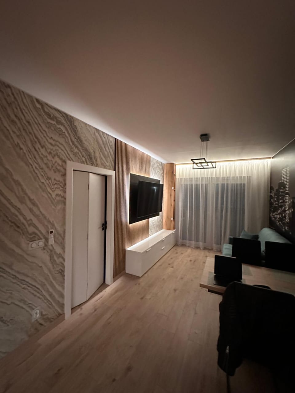 TV and multimedia, Living room, Photo of the whole room, Seating area