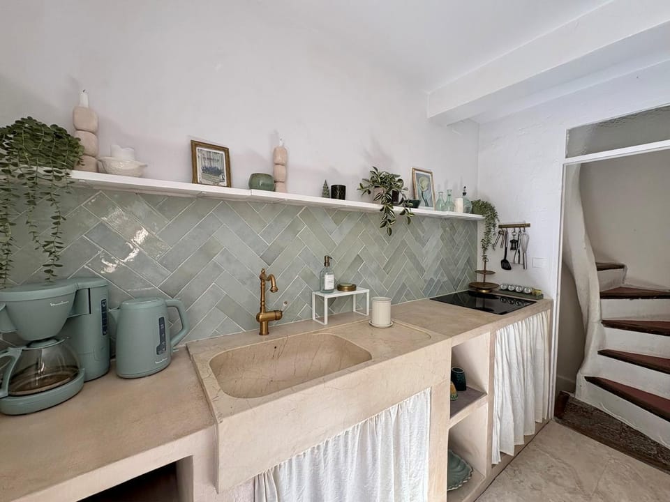 Charming Townhouse in Carpentras Historic Center House in Carpentras