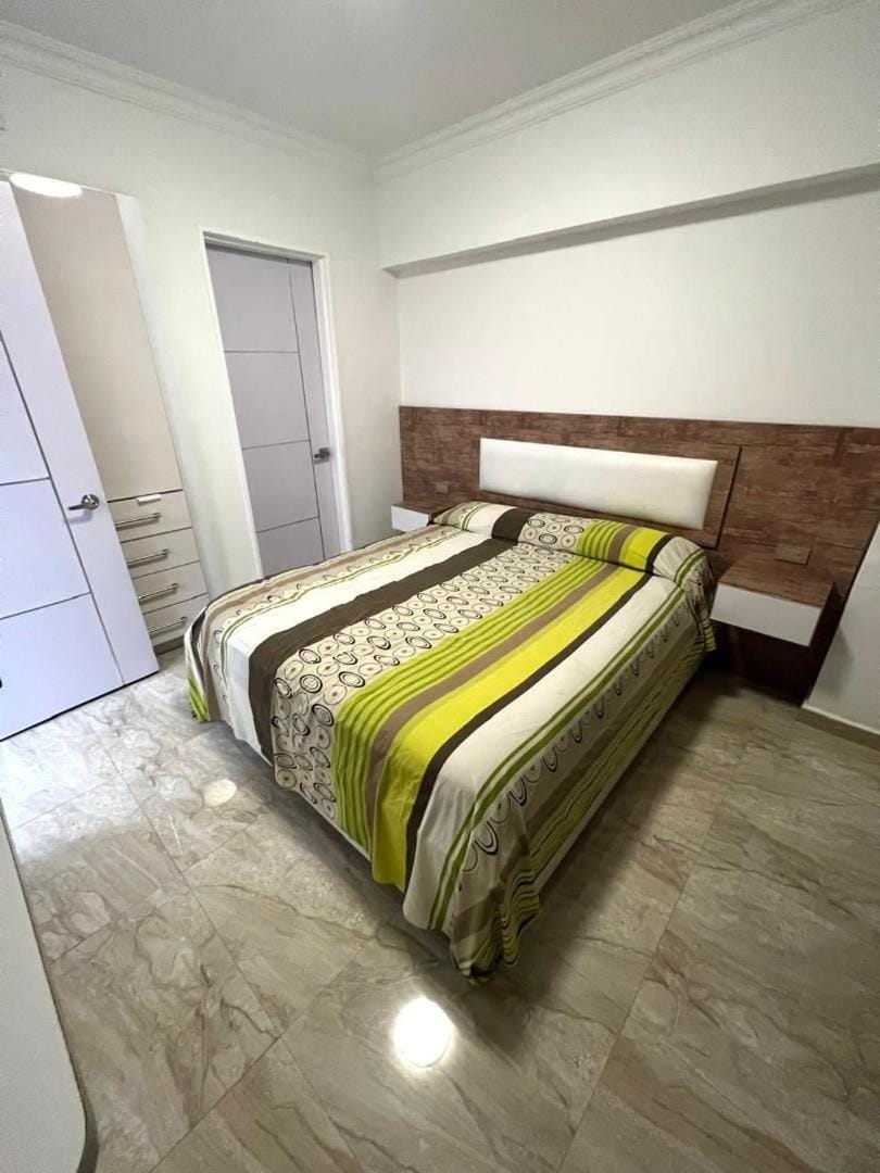 Apto Remodelado Playa y Marina Apartment in Venezuela