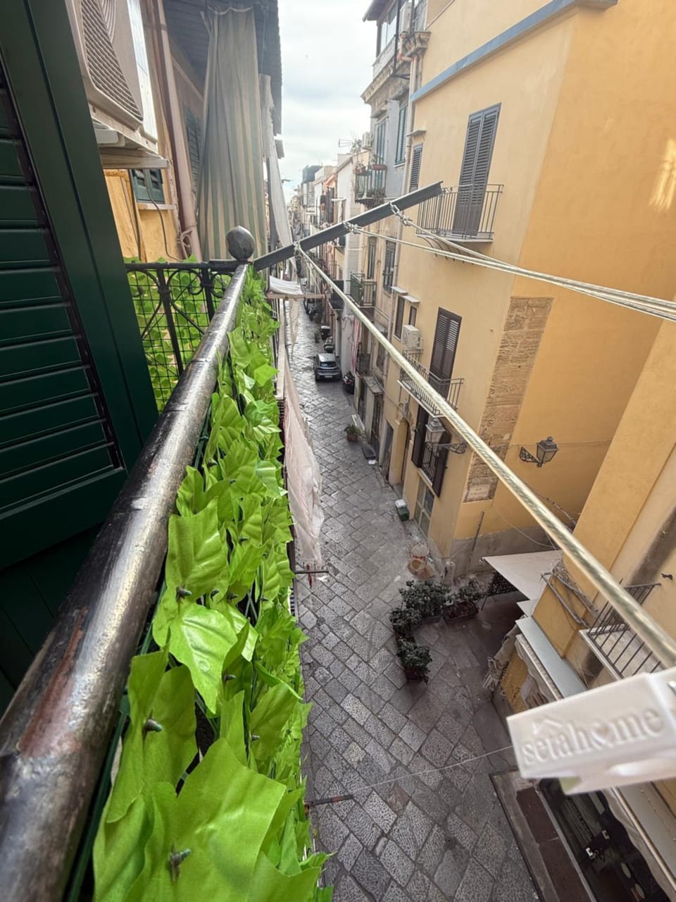 Property building, Balcony/Terrace, City view