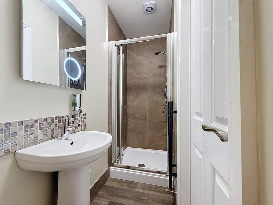 Shower, Bathroom