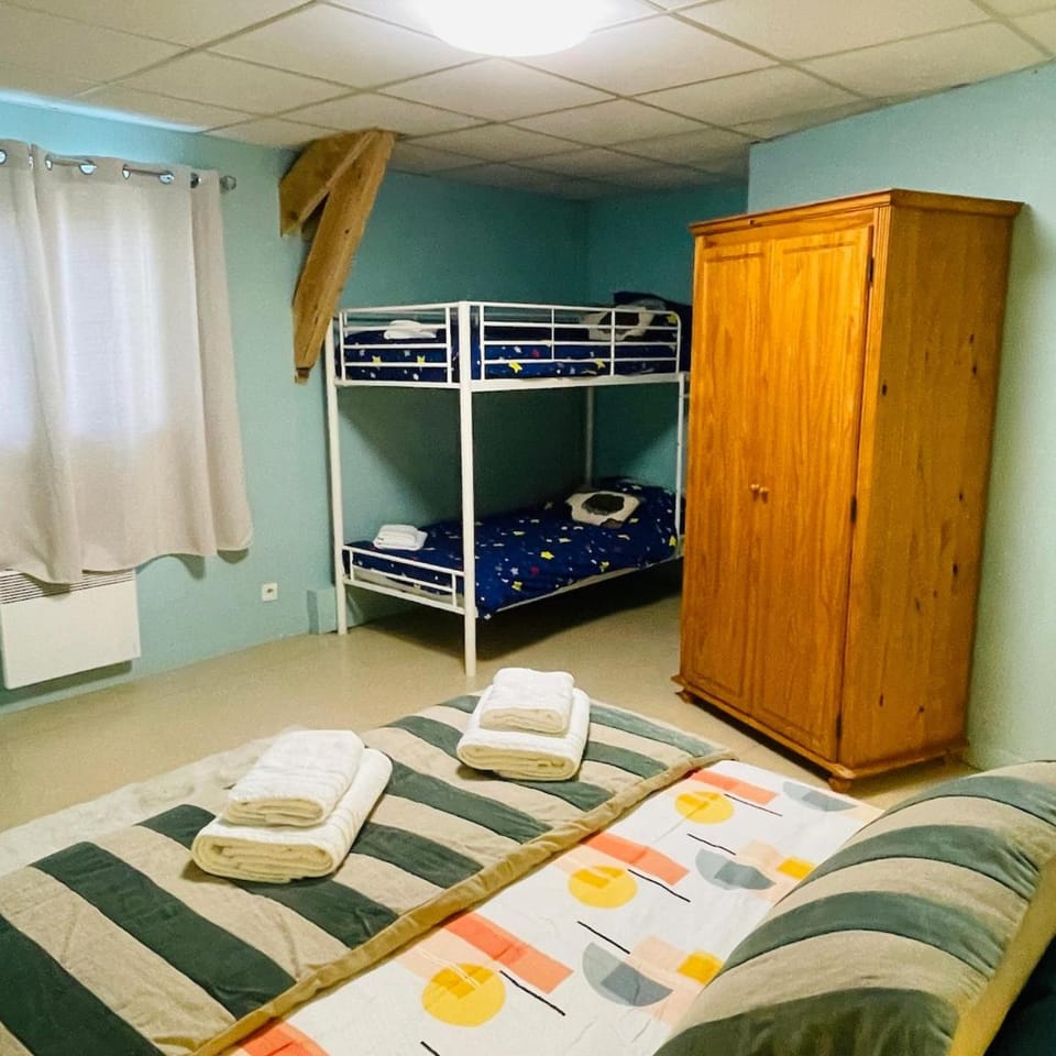 T4 spacieux au-dessus d'un centre équestre, proche bord de mer Apartment in Ploemeur