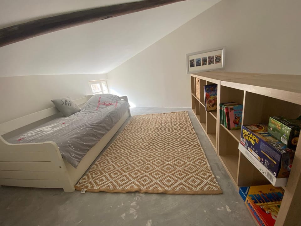 bunk bed