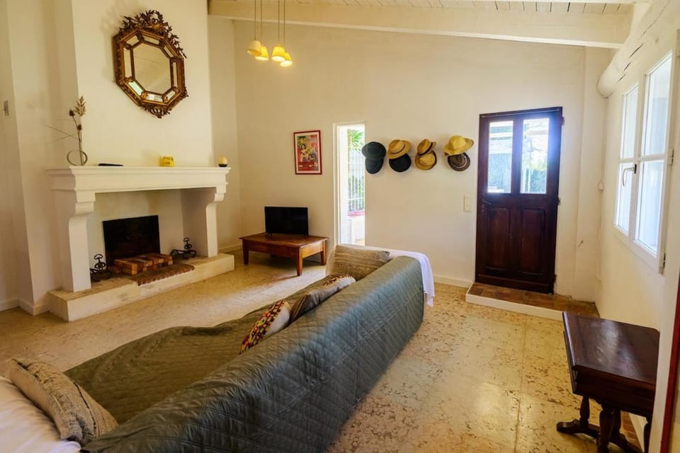 Un Cabanon en Camargue House in Saintes-Maries-de-la-Mer