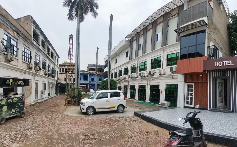 Property building, Location, Parking