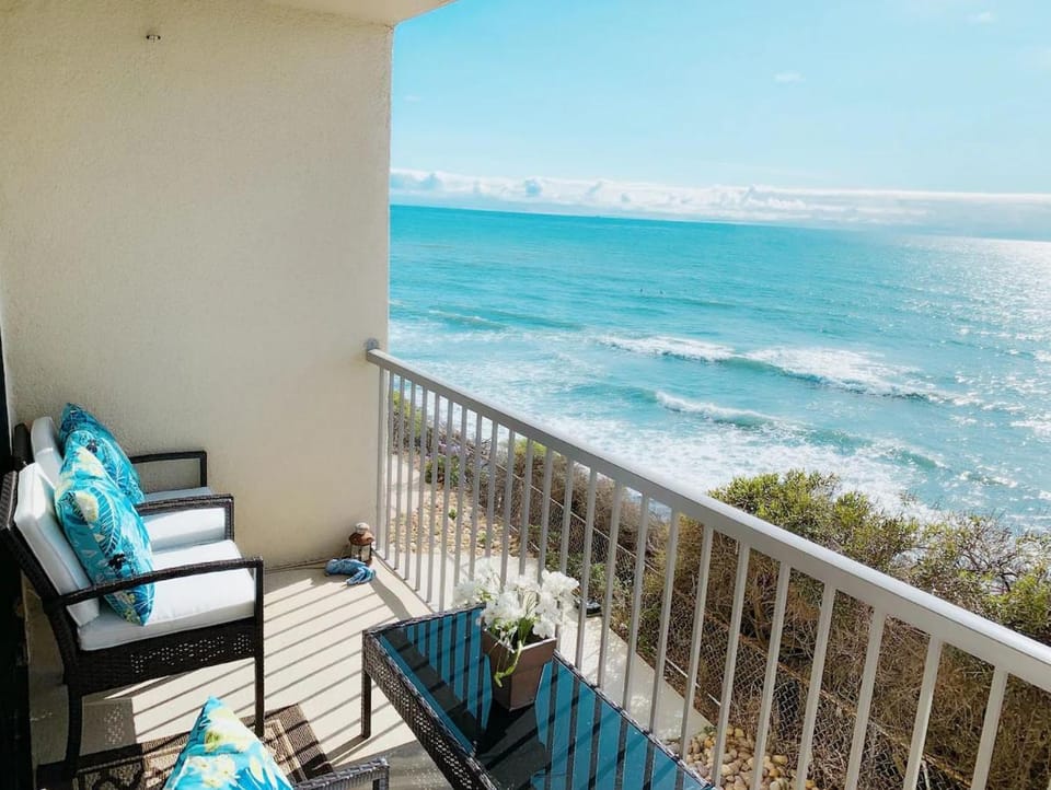 Sunset Cliffs Oceanfront Oasis, San Diego - Stunning Views & Ocean Sounds Apartment in Ocean Beach