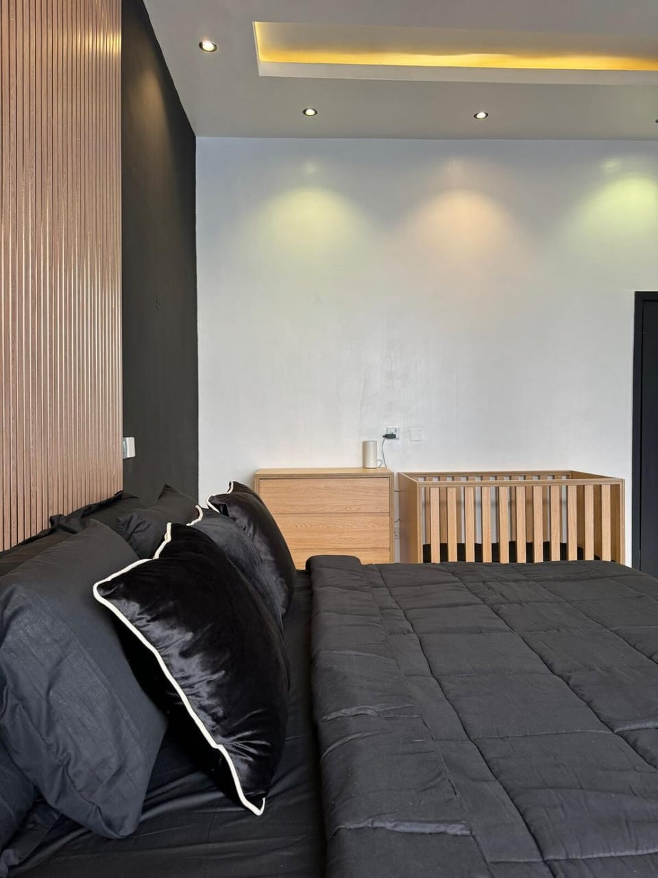Bed, Bedroom, young children
