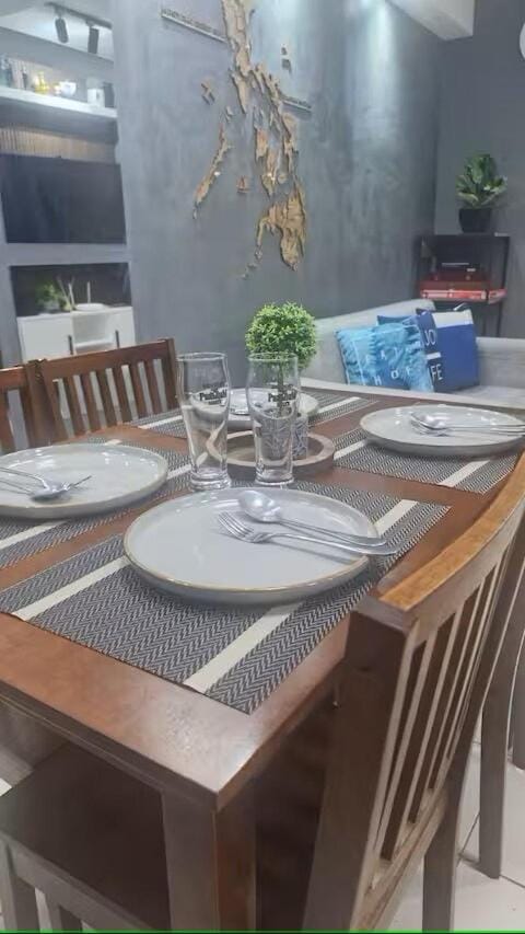 1BR with Prime Netflix, Disney HBO max Apartment in Pasig