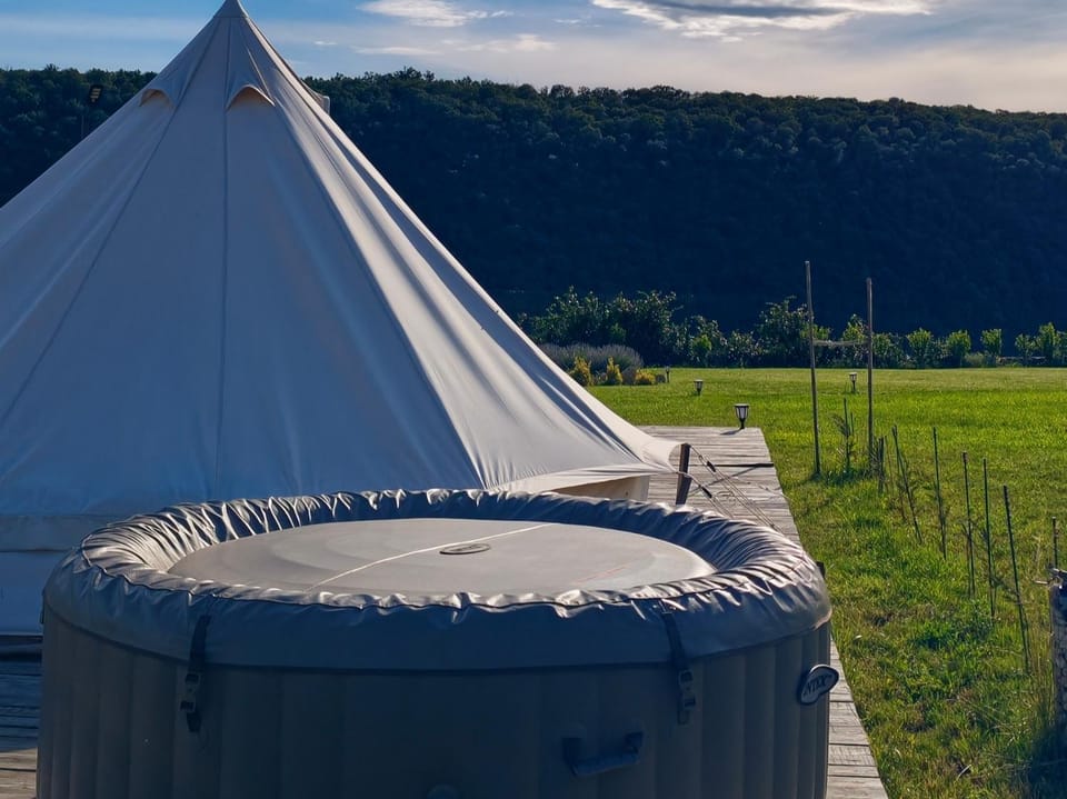 ILLU Glamping Luxury tent in Moldova