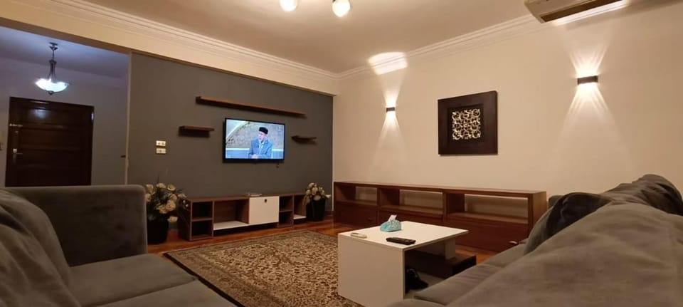 أحجز إقامتك العائلية بالمهندسين Apartment in Egypt