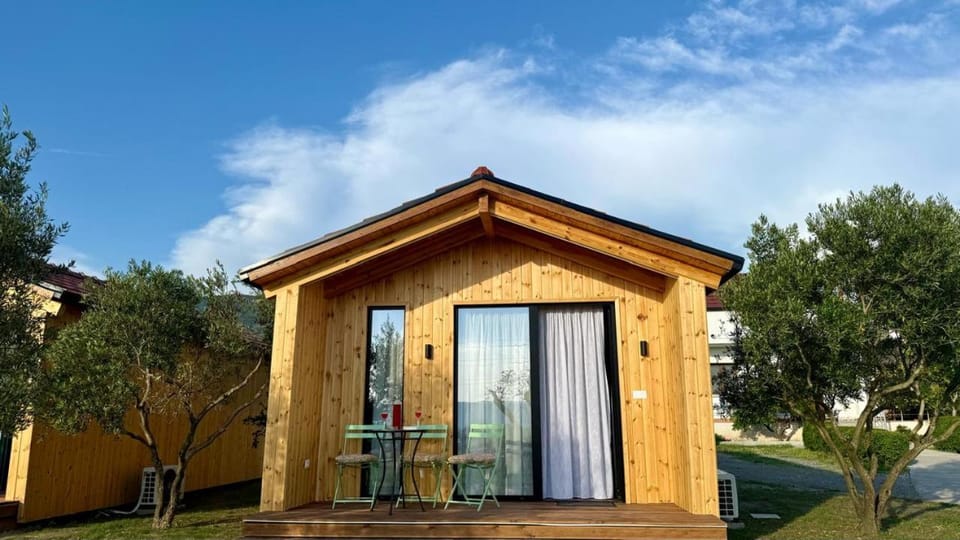 Tringa Guesthouse - Mrizi i Zanave Bed and Breakfast in Europe