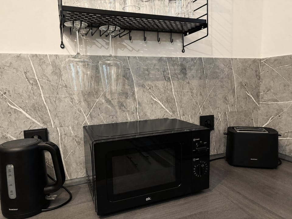 microwave, toaster, toaster