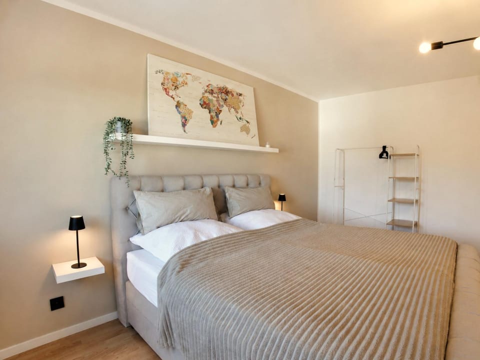 Bed, Photo of the whole room, Bedroom, wardrobe