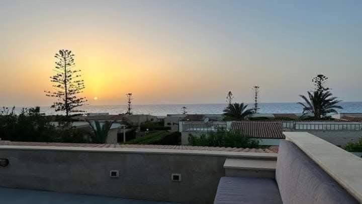 الفيلا غير متاحه للحجز الرجاء عدم تأكيد الحجز Chalet in Alexandria Governorate