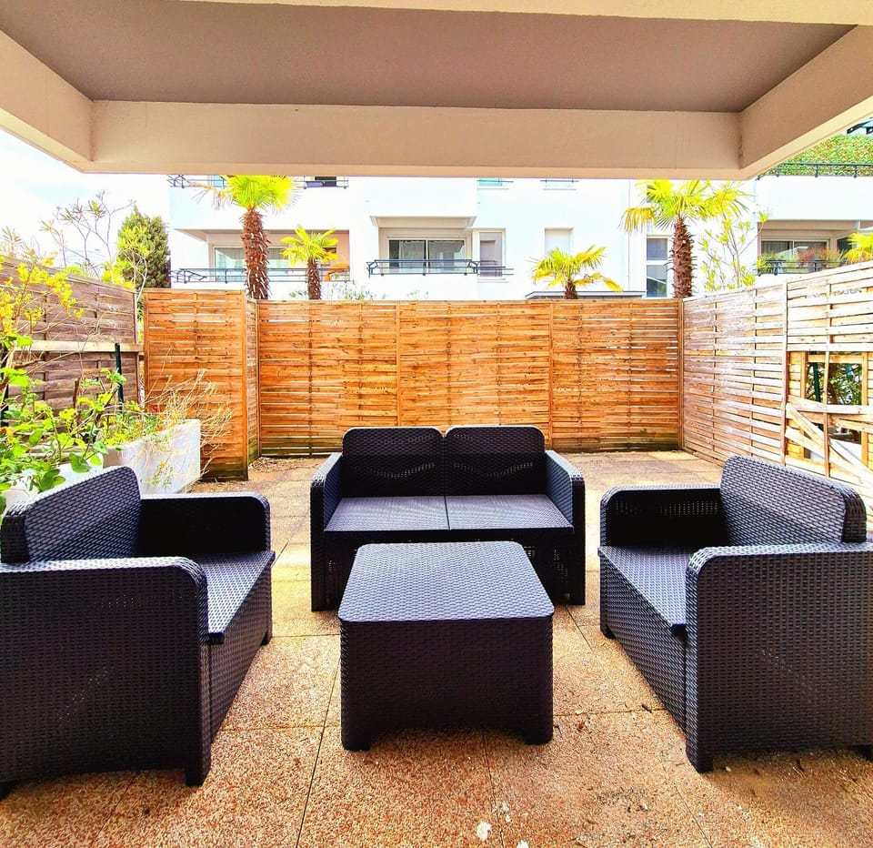 Patio, Balcony/Terrace