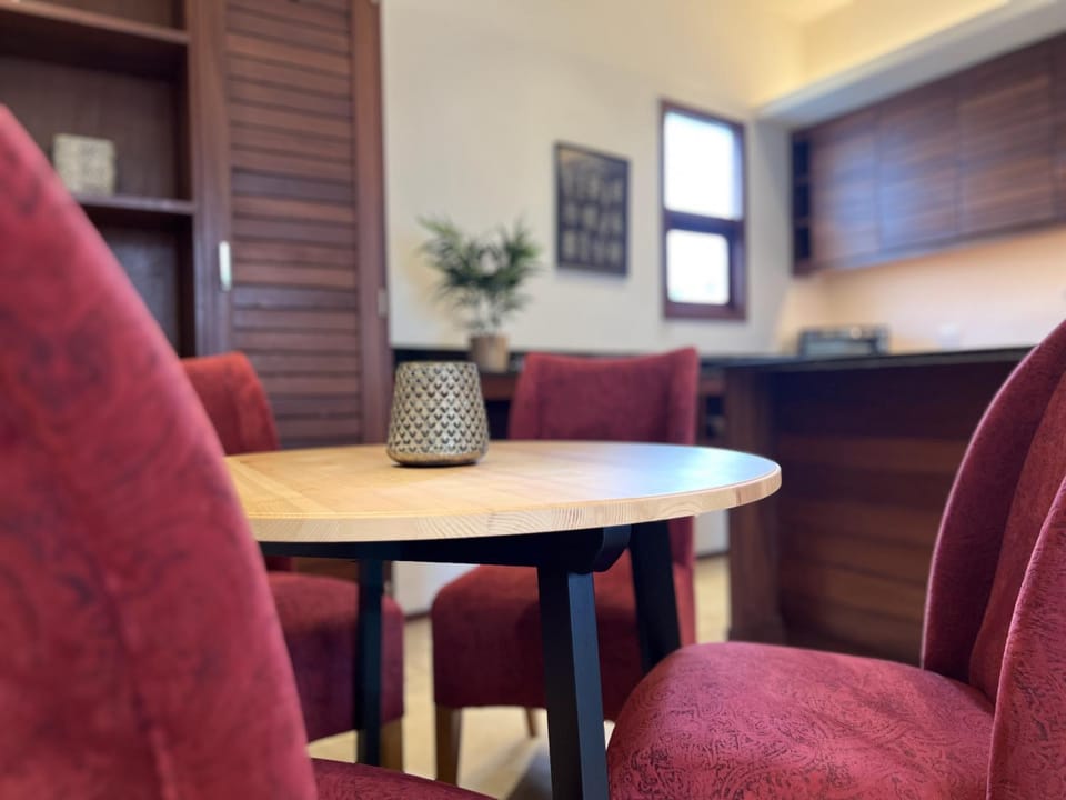 Living room, Seating area, Dining area