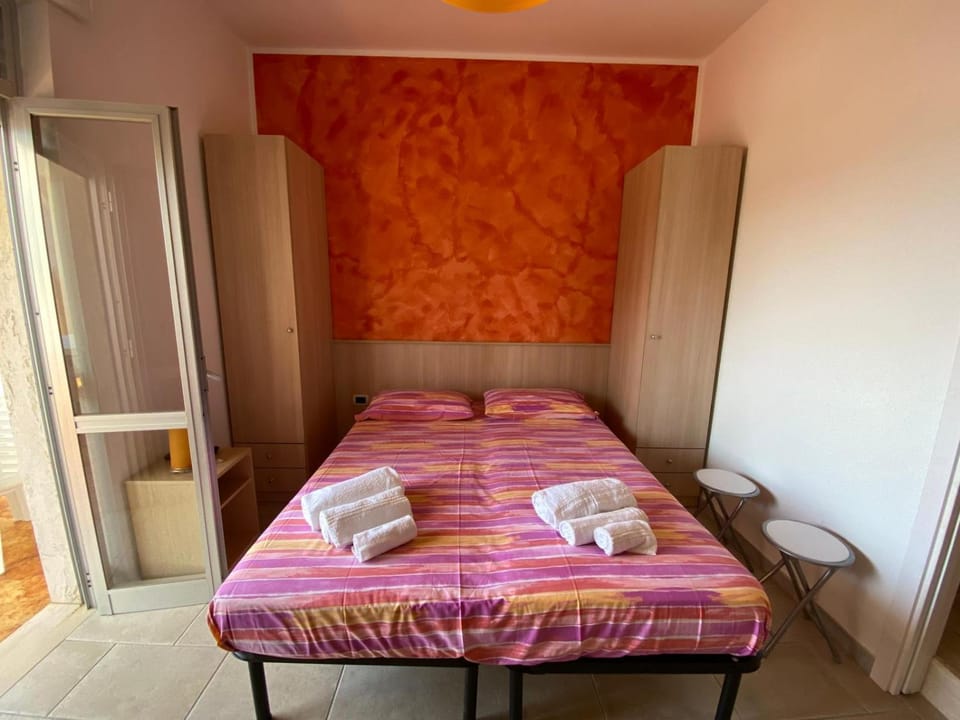 Bed, Photo of the whole room, Bedroom, towels, wardrobe