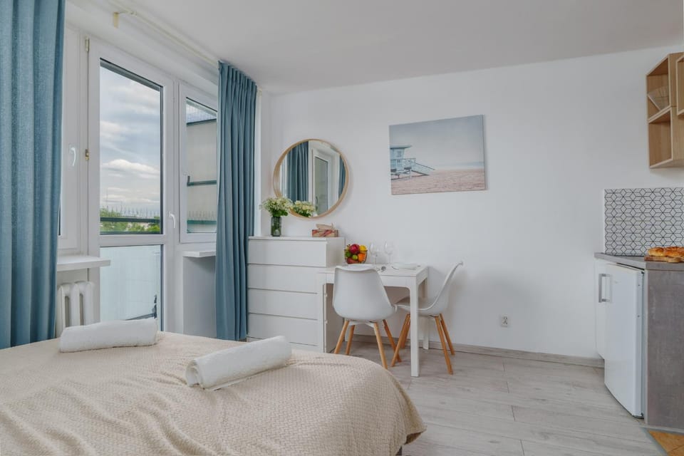 Bed, Kitchen or kitchenette, Photo of the whole room, Dining area, Bedroom, heating, internet, oven