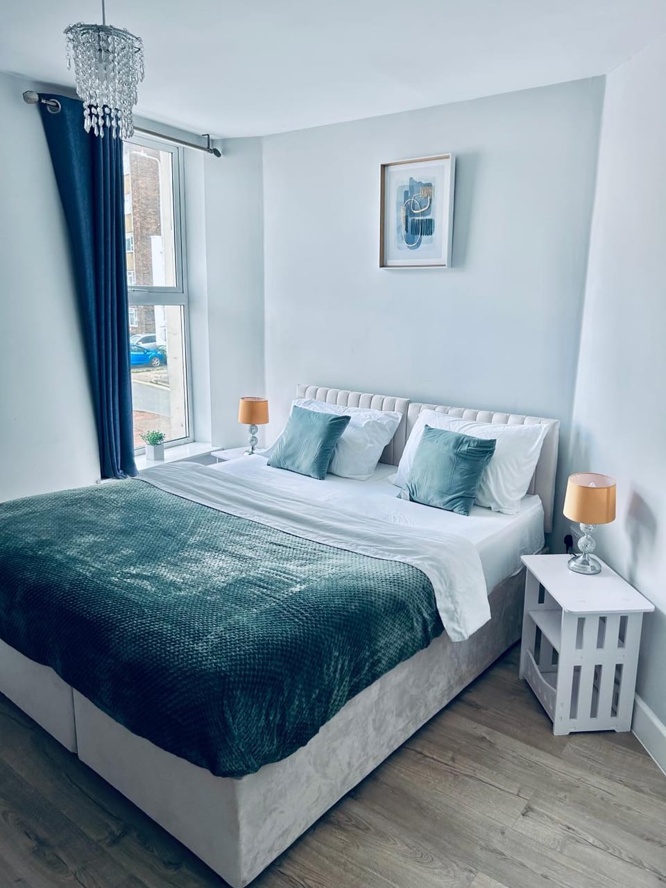 Bed, Photo of the whole room, Bedroom