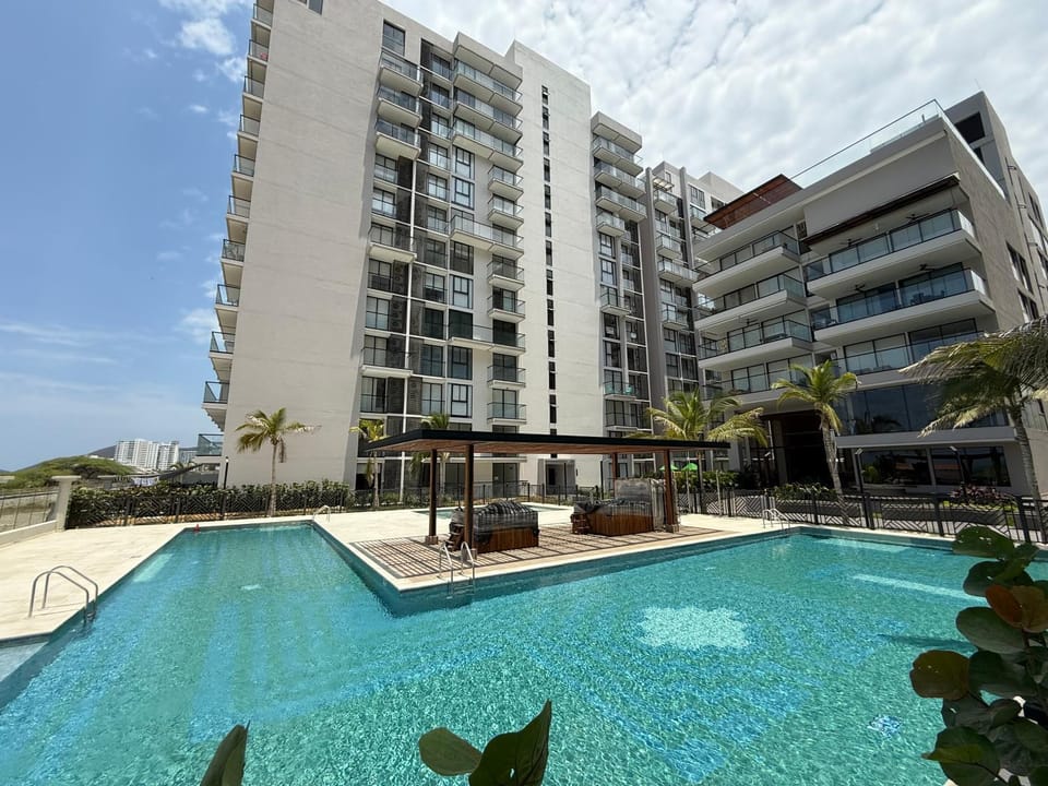Property building, Swimming pool