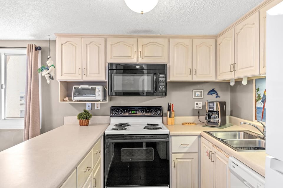 Pinnacle Port A-506 House in Sunnyside