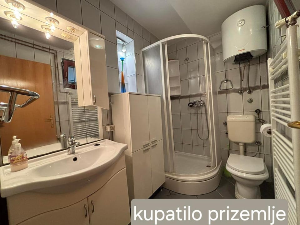 Shower, Toilet, Bathroom, Text overlay