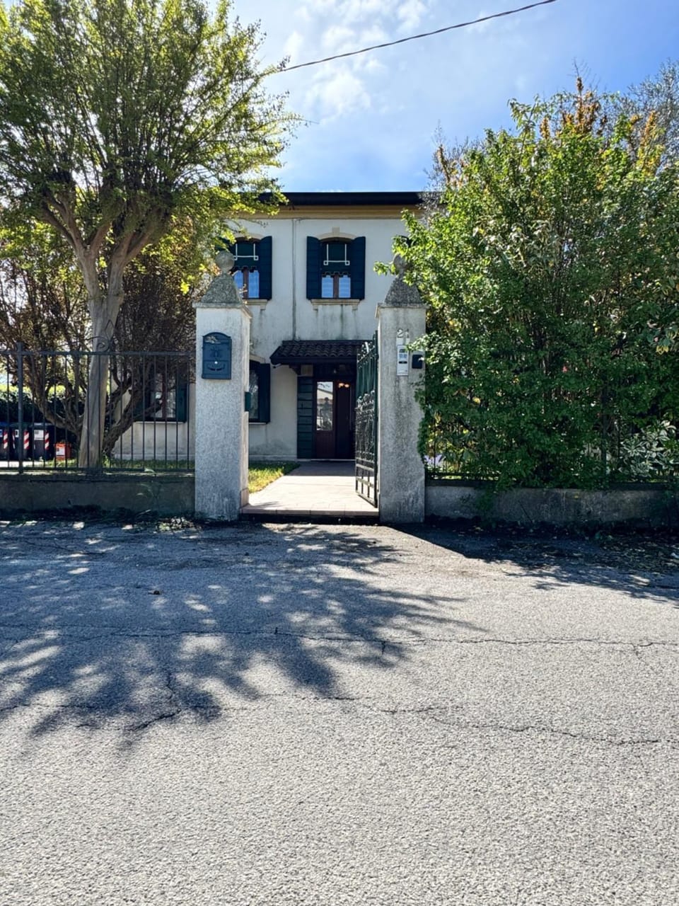 Property building, Day
