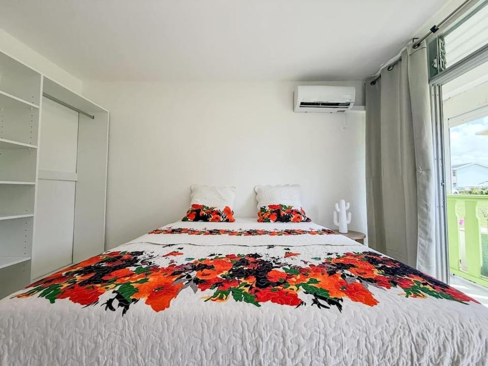 Beachfront studio972 Apartment in Sainte-Luce