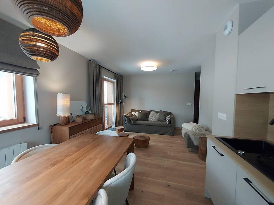 Appartement neuf 4 personnes - Parking inclus - FR-1-356-534 Apartment in Les Avanchers-Valmorel