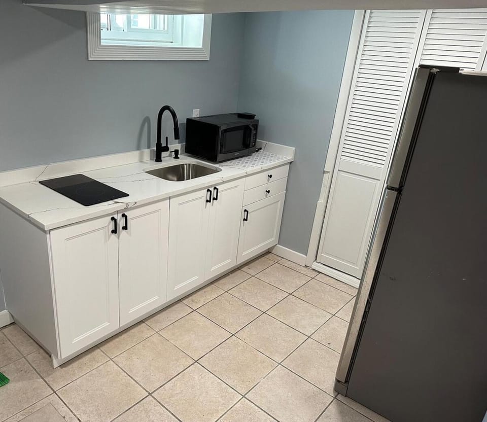 Cozy Apartment Minutes from NYC Apartment in Union City