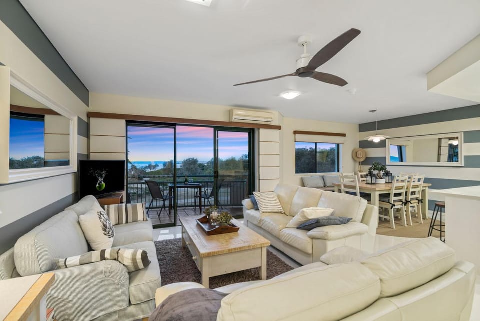 Beautiful Palm Beach Apartment in Palm Beach