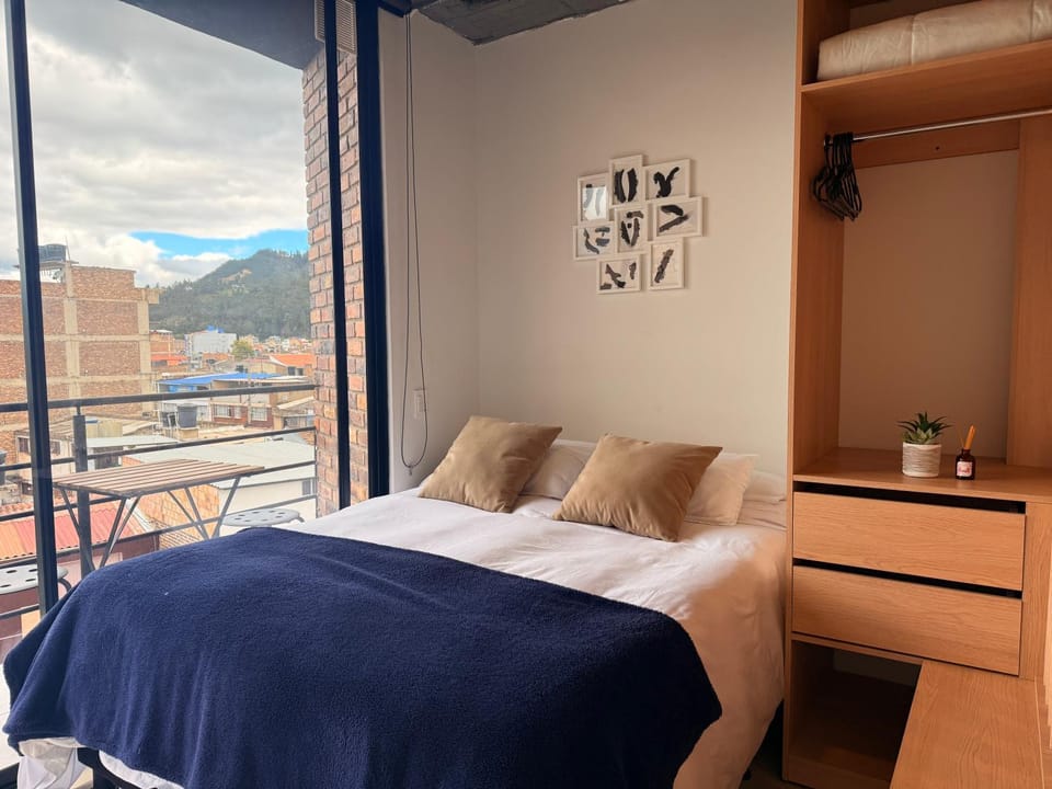 Bed, Photo of the whole room, Bedroom, Mountain view