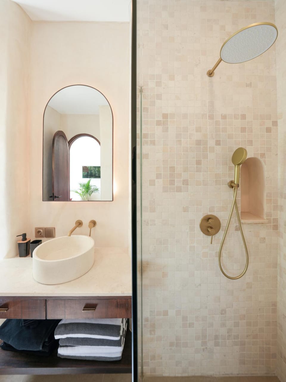Shower, Bathroom