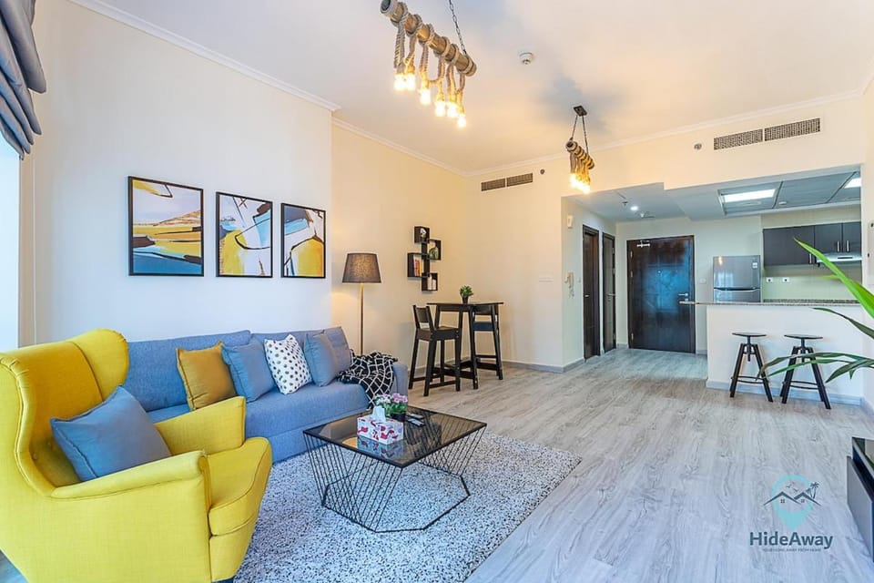 1BR Modern, Stylish l Mins to Beach l Dubai Marina Apartment in Dubai