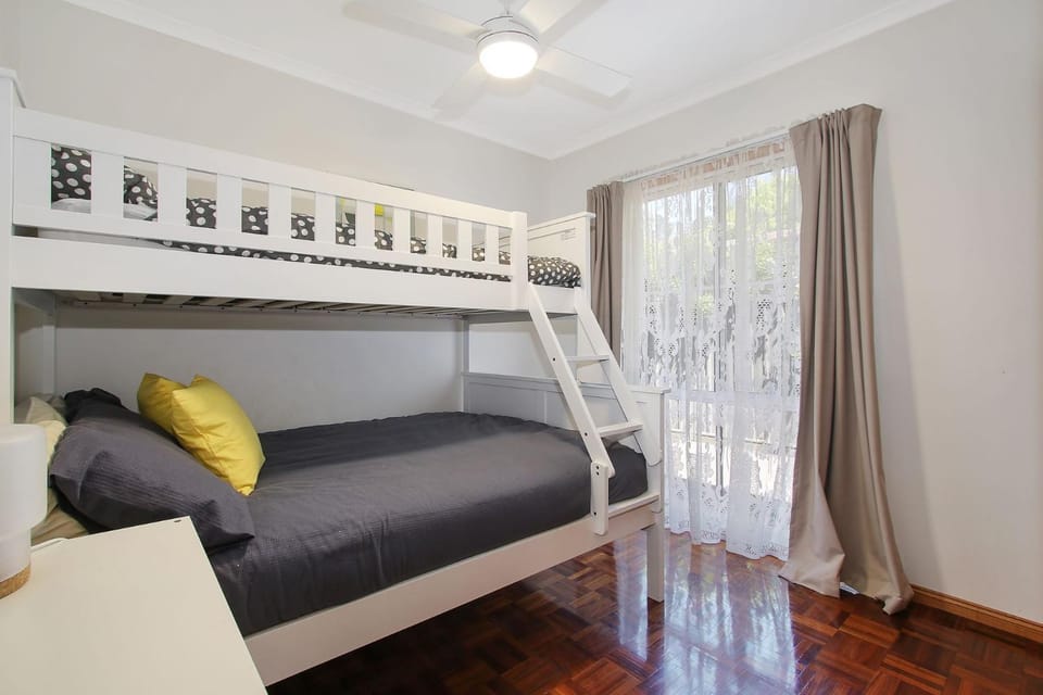 Canyon Walk Unit House in Porepunkah