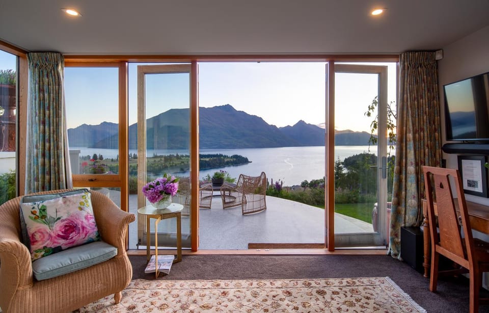 Living room, Seating area, Lake view, Mountain view