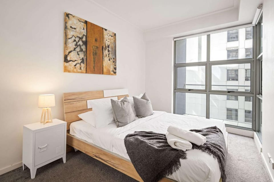 Cozy 2BR Apartment Steps from Darling Harbour Apartment in Sydney