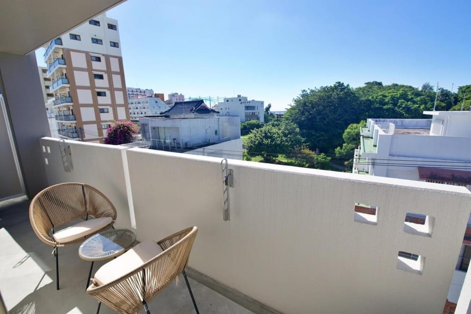 Li Kotohogi 501 Apartment in Naha