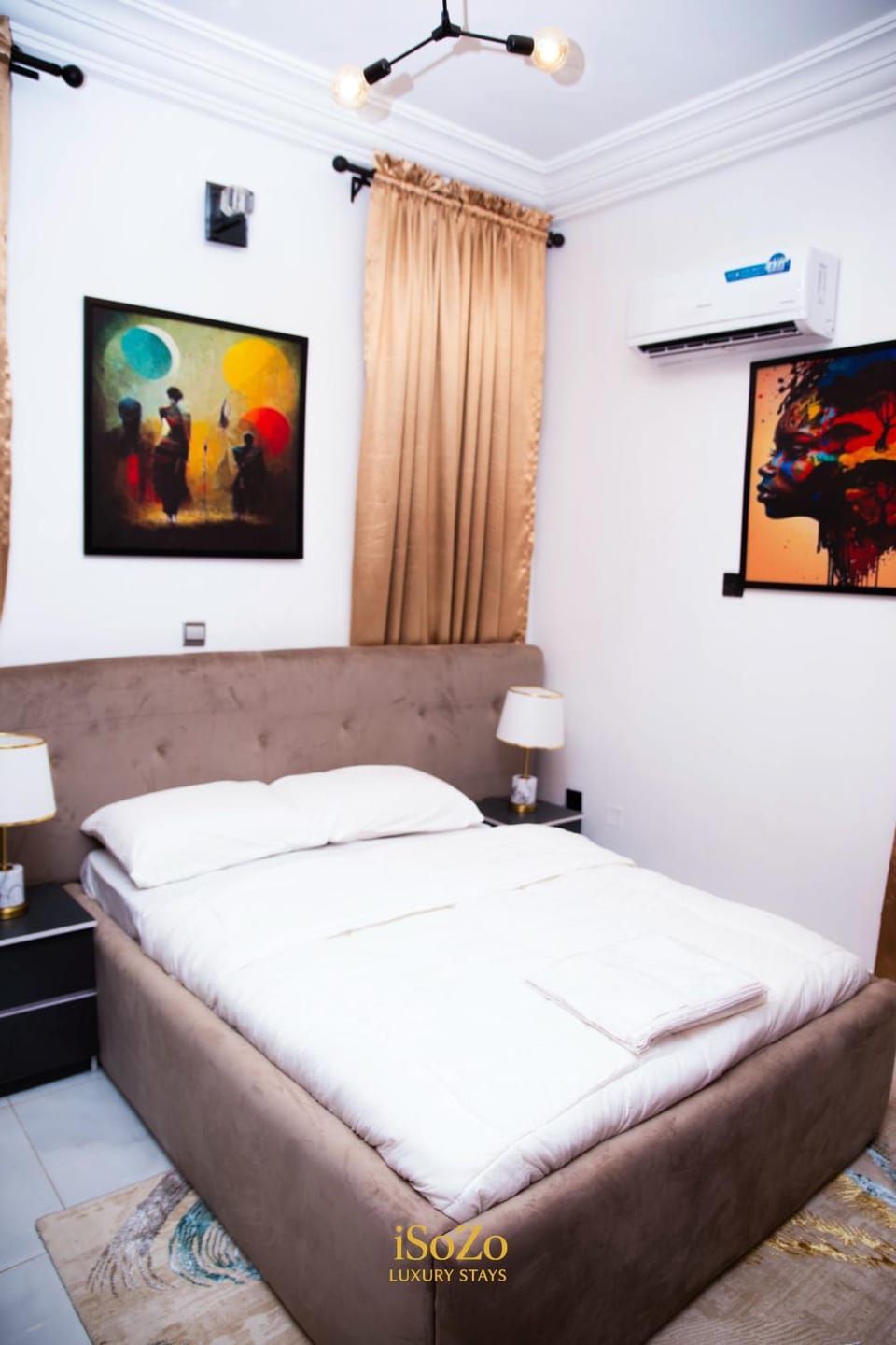 Bed, Photo of the whole room, Decorative detail, Bedroom