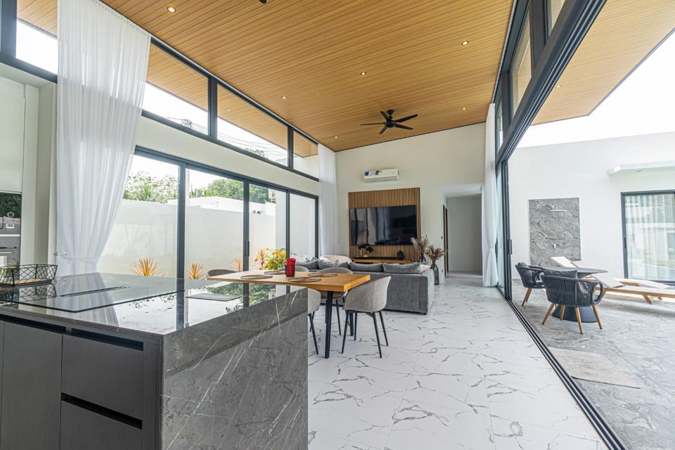 Day, Living room, Seating area, Dining area