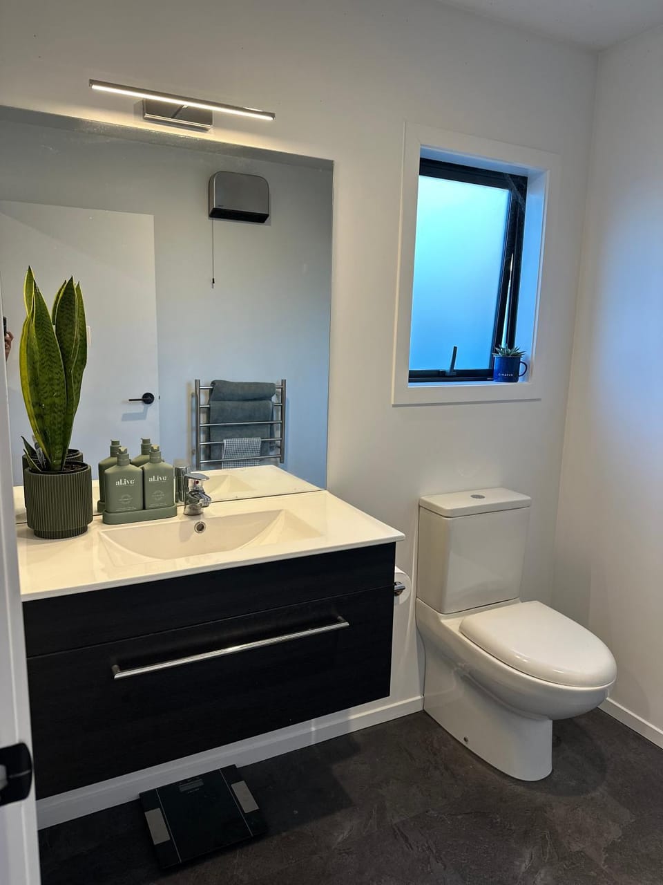 Modern Cosy Guest House Bed and Breakfast in Otago