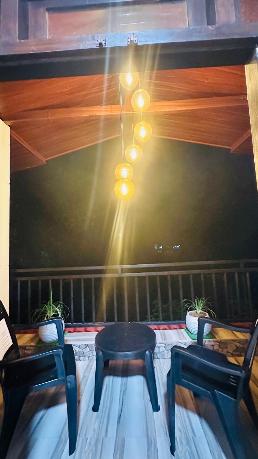 Night, View (from property/room), Balcony/Terrace, Seating area
