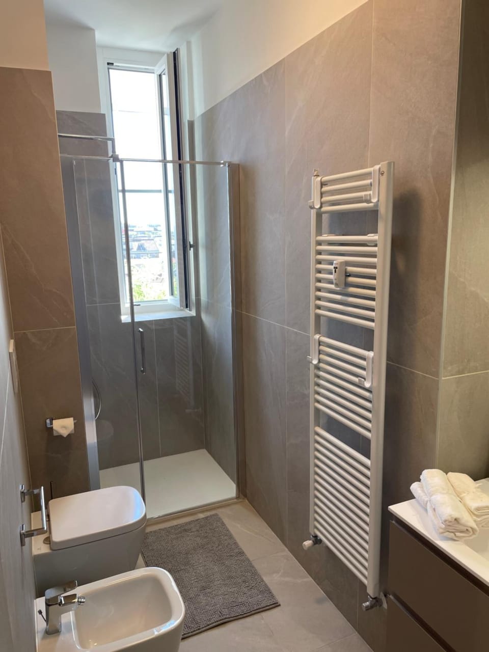 Shower, Bathroom