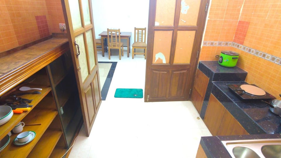 Premium Family Deluxe Apartment Bed and Breakfast in Dhaka