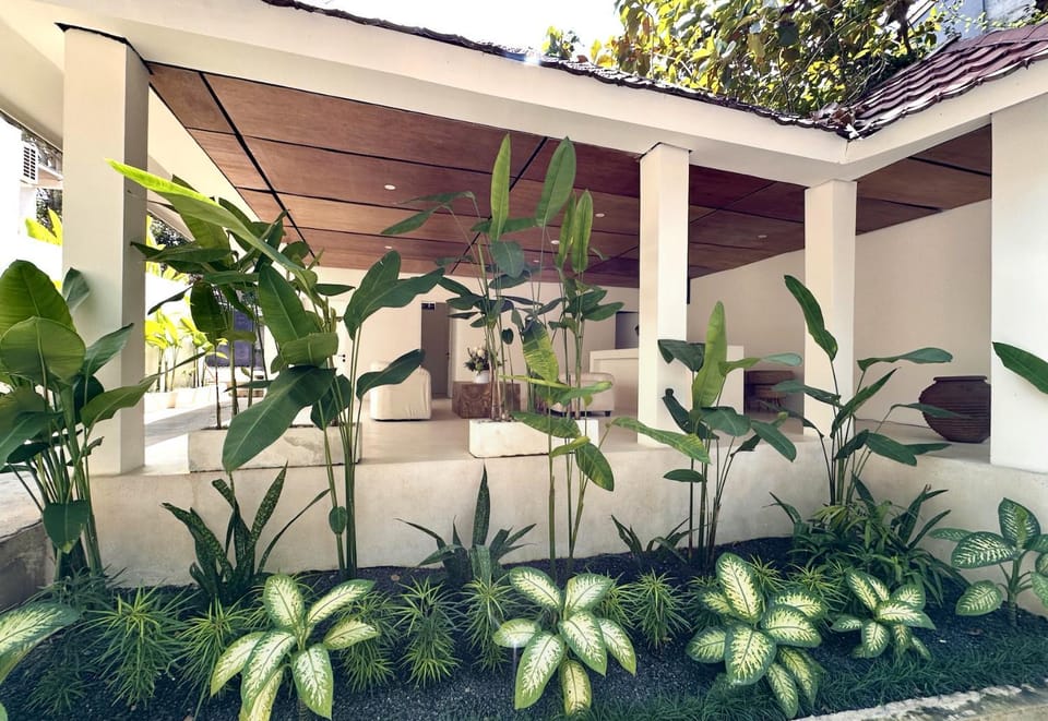 Property building, Lobby or reception
